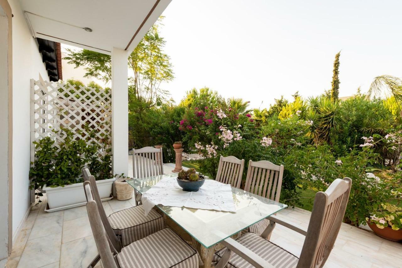 Nicole'S Garden Villa Kallithéa 外观 照片